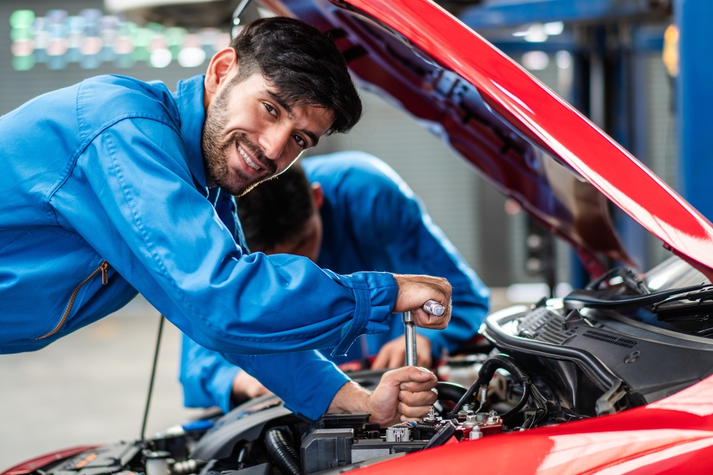 How to Hire Automotive Technicians for Your Auto Repair Shop